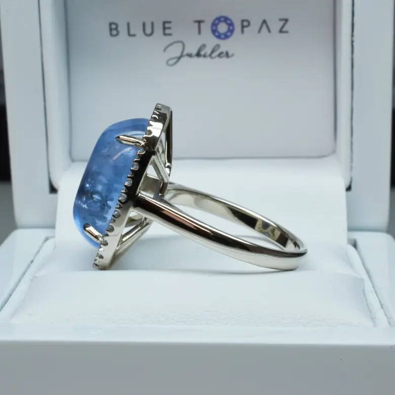 Pierścionek z akwamarynem naturalnym